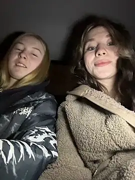 Mimiumuy online show from 12-18-25, 04:00