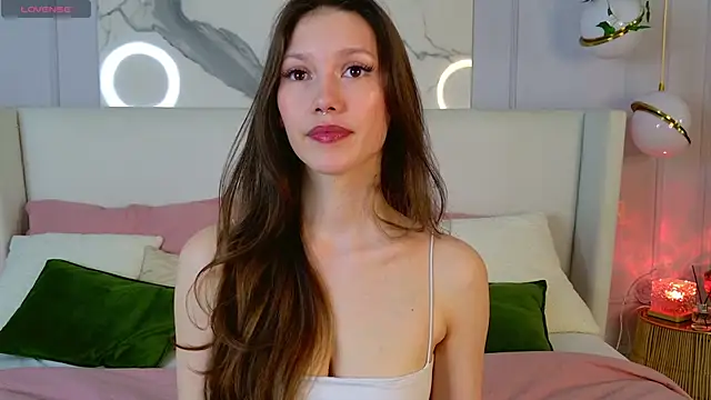 MaryNixon  online show from 05-10-26, 05:11