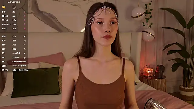 MaryNixon  online show from 04-03-26, 05:14