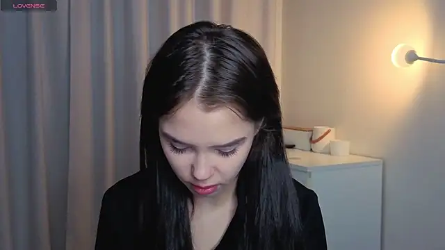 slyshypie online show from 12-19-25, 01:35