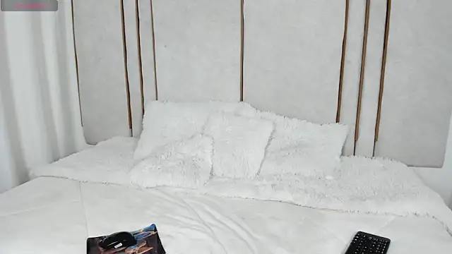 Snapshot of Lilith_dry chatting on 10-05-25, 10:55 Lilith dry online show from 10-05-25, 10:55