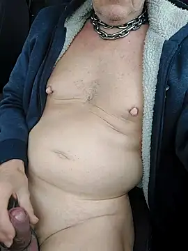 Snapshot of slaveman4you chatting on 02-13-26, 03:12 slaveman4you online show from 02-13-26, 03:12