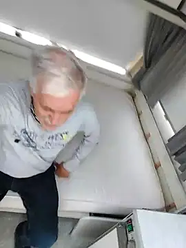 Snapshot of slaveman4you chatting on 10-30-25, 02:25 slaveman4you online show from 10-30-25, 02:25