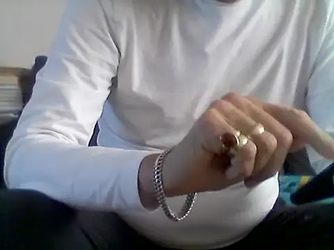 Snapshot of slaveman4you chatting on 11-05-25, 01:03 slaveman4you online show from 11-05-25, 01:03