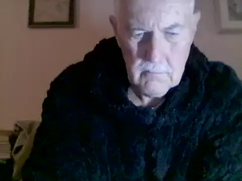 Snapshot of slaveman4you chatting on 11-11-25, 01:11 slaveman4you online show from 11-11-25, 01:11