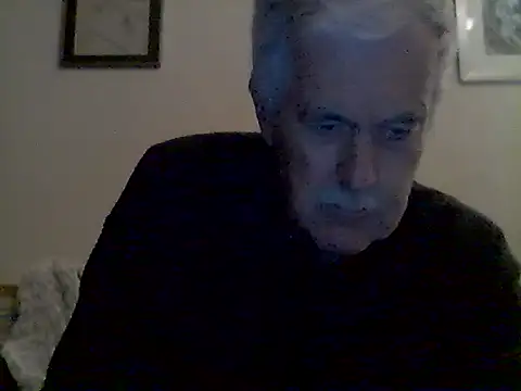 Snapshot of slaveman4you chatting on 11-08-25, 11:08 slaveman4you online show from 11-08-25, 11:08