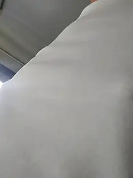 Snapshot of slaveman4you chatting on 09-26-25, 01:29 slaveman4you online show from 09-26-25, 01:29