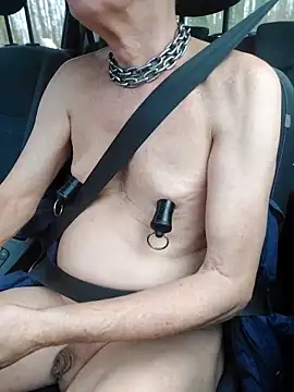 Snapshot of slaveman4you chatting on 02-10-26, 04:06 slaveman4you online show from 02-10-26, 04:06