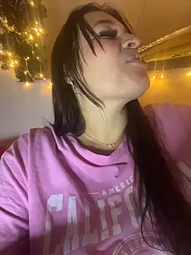 sarahreyess 11 online show from 12-22-25, 02:33