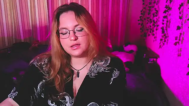 Snapshot of ZayaRush chatting on 09-18-25, 09:45 ZayaRush online show from 09-18-25, 09:45