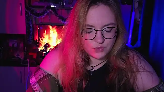 Snapshot of ZayaRush chatting on 02-19-26, 01:30 ZayaRush online show from 02-19-26, 01:30