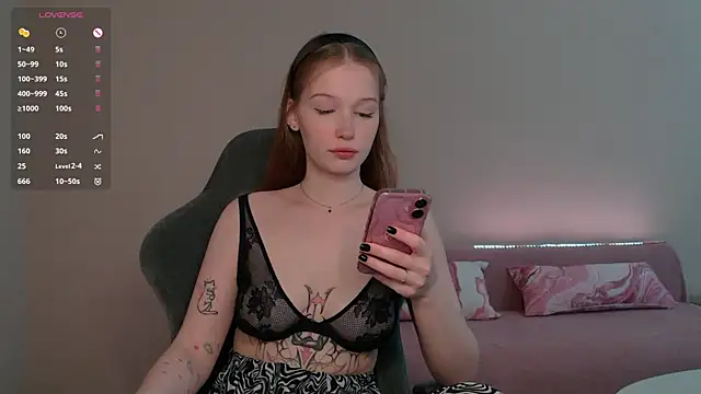 Snapshot of solanochka chatting on 10-06-25, 08:59 solanochka online show from 10-06-25, 08:59