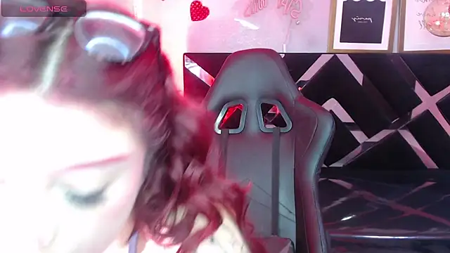 Red Bunny v online show from 05-10-26, 12:20