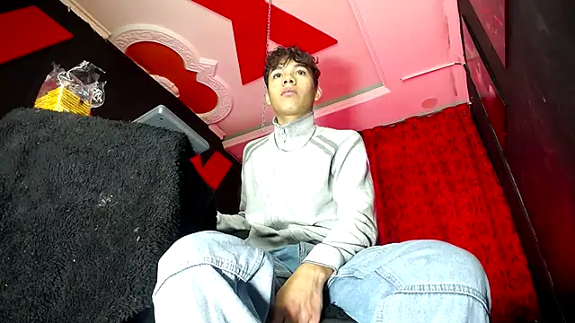 SemerHott online show from 09-25-25, 02:01