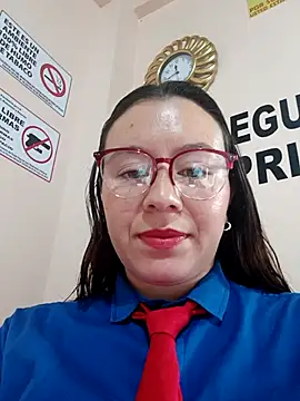 Hannah-colx online show from 10-28-25, 03:44