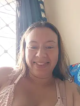 Snapshot of Hannah-colx chatting on 07-04-26, 04:00 Hannah-colx online show from 07-04-26, 04:00