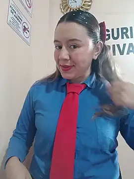 Snapshot of Hannah-colx chatting on 05-24-26, 03:45 Hannah-colx online show from 05-24-26, 03:45