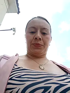 Snapshot of Hannah-colx chatting on 07-08-26, 03:24 Hannah-colx online show from 07-08-26, 03:24