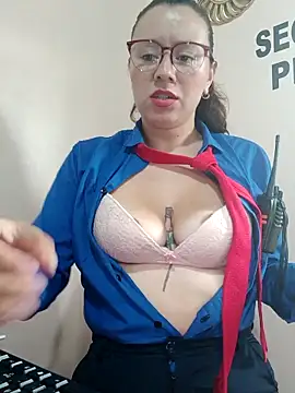 Hannah-colx online show from 09-14-25, 12:49