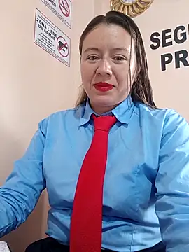 Snapshot of Hannah-colx chatting on 05-10-26, 06:10 Hannah-colx online show from 05-10-26, 06:10