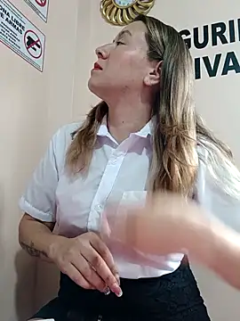 Hannah-colx online show from 01-12-26, 05:20