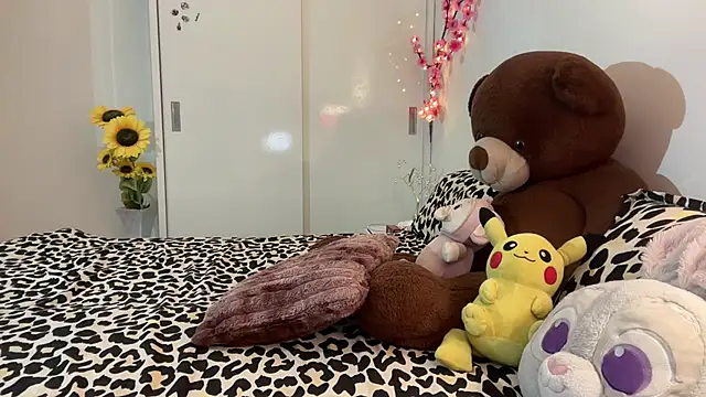 Snapshot of fairy_hot_ chatting on 05-19-26, 07:43 fairy hot online show from 05-19-26, 07:43