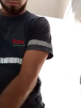 Lushakuiron1 online show from 11-26-25, 03:45