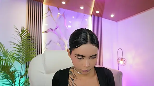 GiaNovak online show from 11-20-25, 11:44