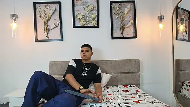 DannySamm online show from 10-13-25, 12:18