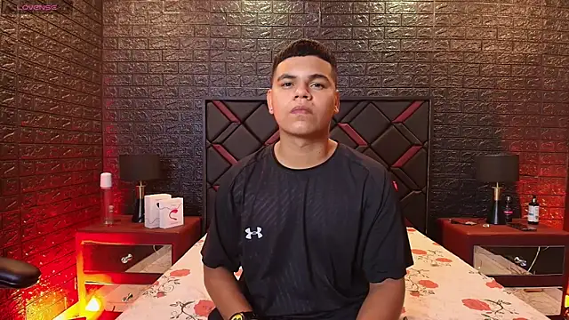 DannySamm online show from 12-16-25, 04:06