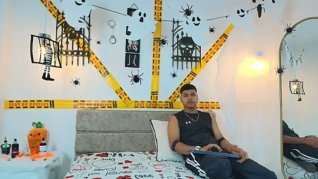 DannySamm online show from 10-28-25, 12:04