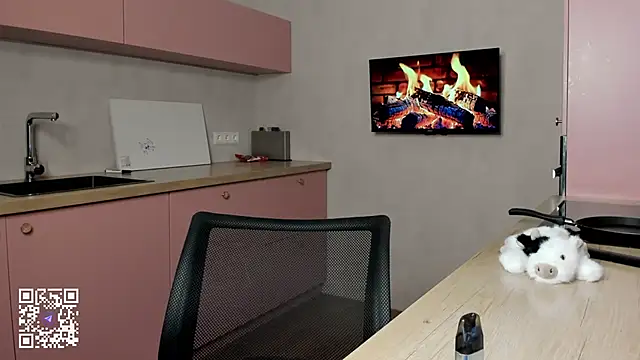 Pink Lila18 online show from 12-02-25, 08:05