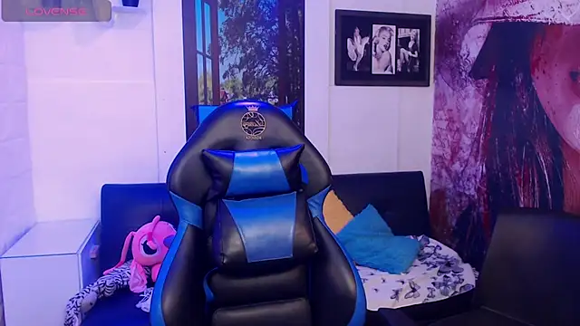 Eva Roussell online show from 09-19-25, 02:32