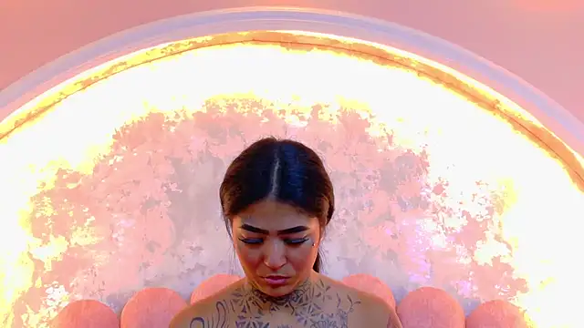 EmilieLake online show from 06-05-26, 08:25