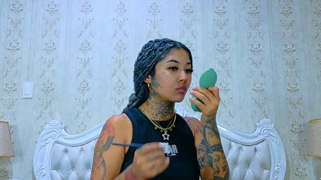 EmilieLake online show from 02-11-26, 02:28