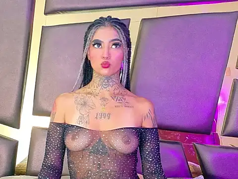 EmilieLake online show from 09-26-25, 08:16