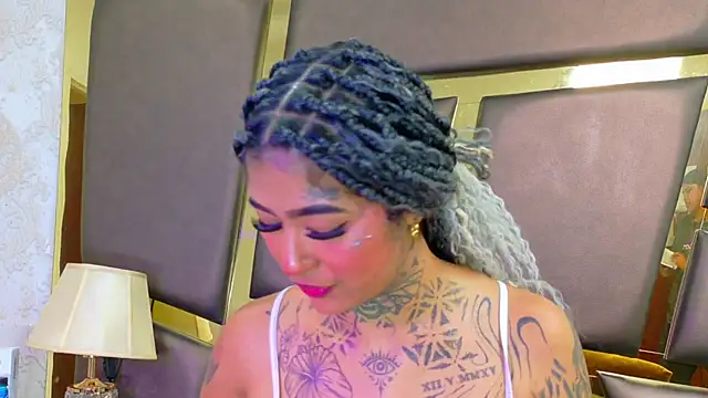 EmilieLake online show from 02-03-26, 08:03