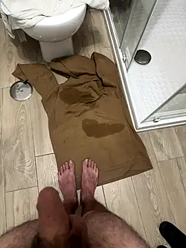 Snapshot of Pennellone98 chatting on 11-24-25, 06:08 Pennellone98 online show from 11-24-25, 06:08