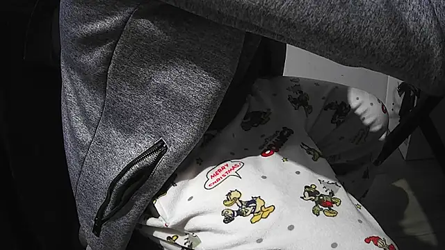 Snapshot of Pennellone98 chatting on 10-05-25, 07:37 Pennellone98 online show from 10-05-25, 07:37