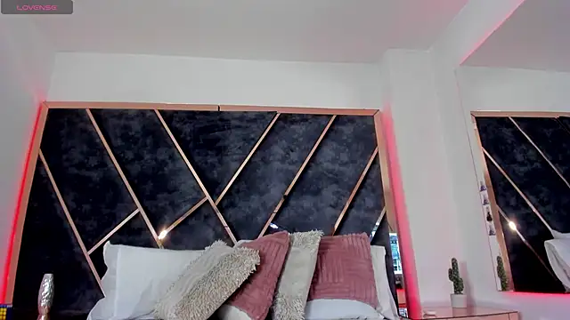 SusanaHenao online show from 01-12-26, 05:20