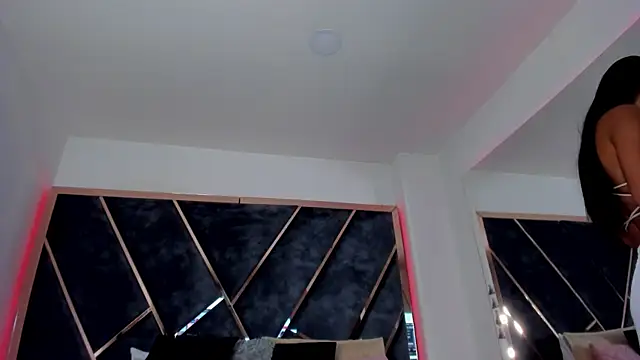 SusanaHenao online show from 09-12-25, 07:57