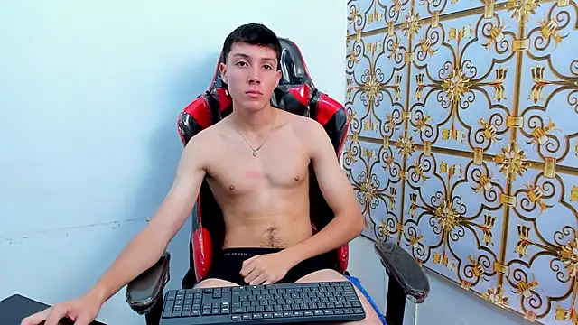 LittleDanny  online show from 10-15-25, 04:04