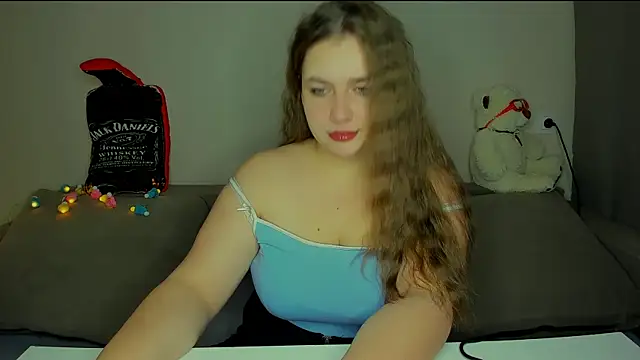 Snapshot of yourgem__ chatting on 12-05-25, 02:32 yourgem online show from 12-05-25, 02:32