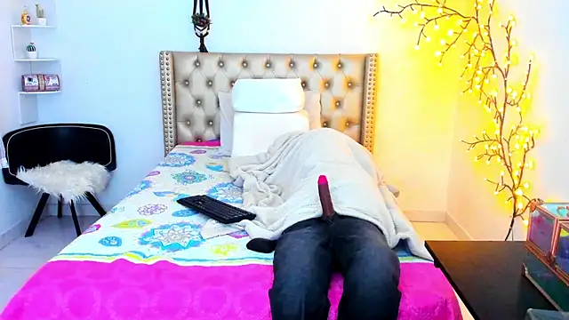 LenaStylesOA online show from 11-07-25, 01:15