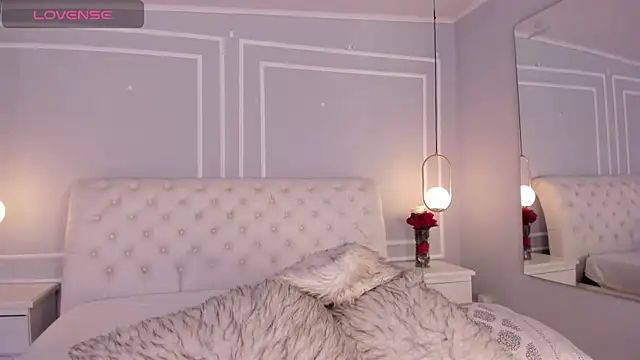 sakura Gomez online show from 04-12-26, 07:17