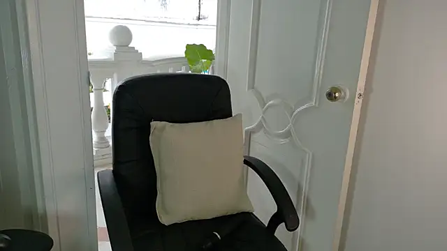 Snapshot of _Gaaia_ chatting on 02-08-26, 01:20 Gaaia online show from 02-08-26, 01:20