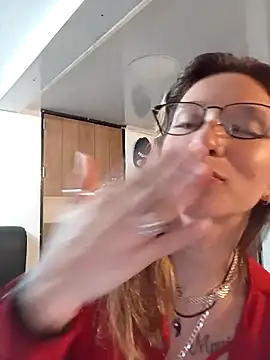 Licethf00x online show from 12-18-25, 01:00