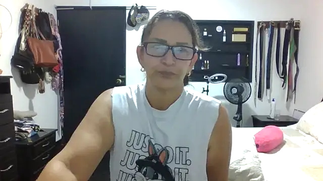 MiaVega online show from 02-06-26, 08:16