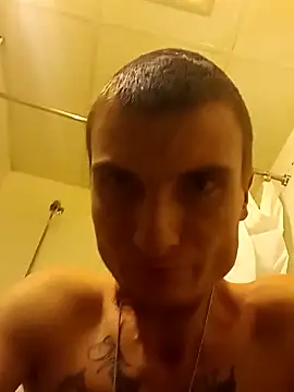 jizzyglizzy92 online show from 02-08-26, 05:49