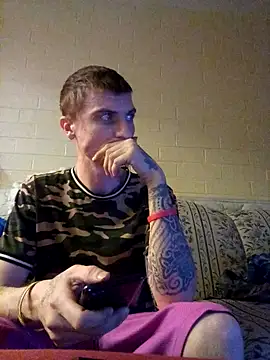 jizzyglizzy92 online show from 03-04-26, 02:52